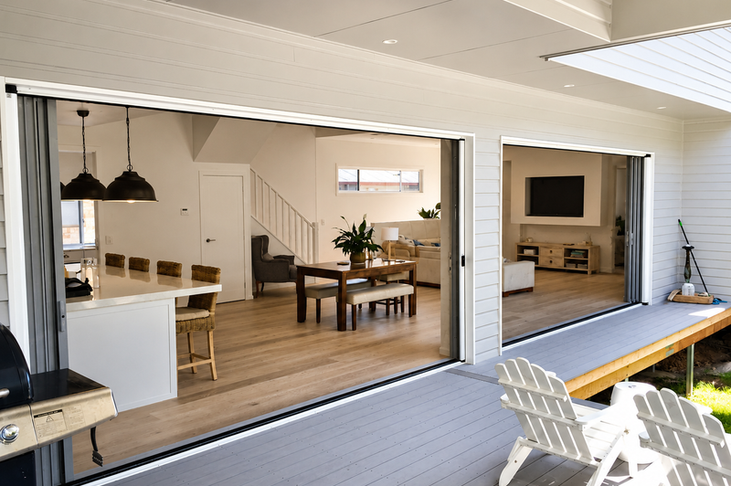 Retractable screens